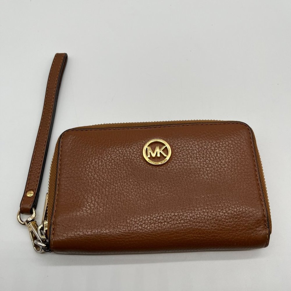 37. Michael Kors Brown Bifold Pebbled Leather Wristlet